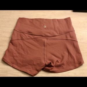 In movement everlux shorts 2.5”. Never worn!